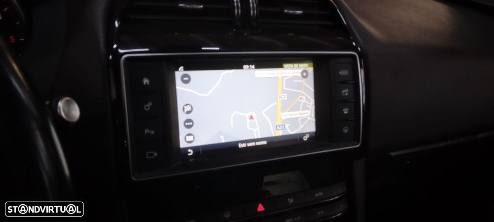 Jaguar F-Pace 2.0 i4D Pure AWD Aut. - 9