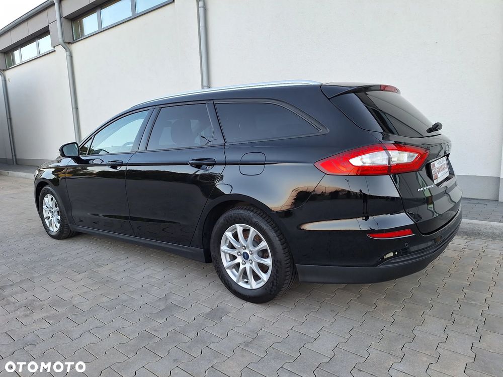 Ford Mondeo 2.0 EcoBlue Titanium - 28