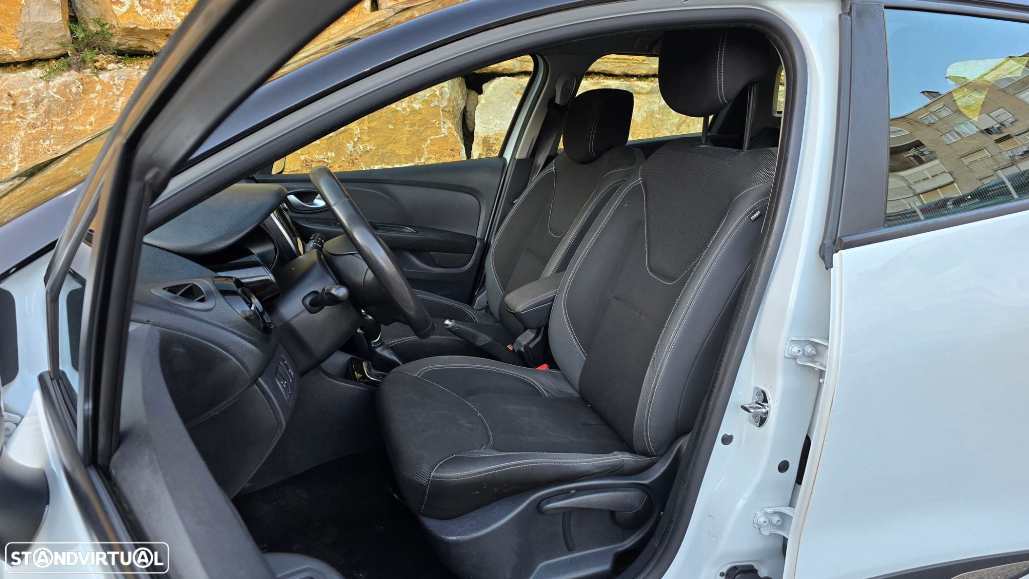 Renault Clio Sport Tourer 1.5 dCi Dynamique S EDC - 25