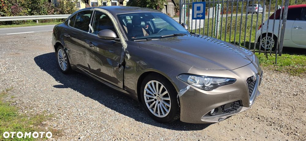 Alfa Romeo Giulia 2017 photo 3