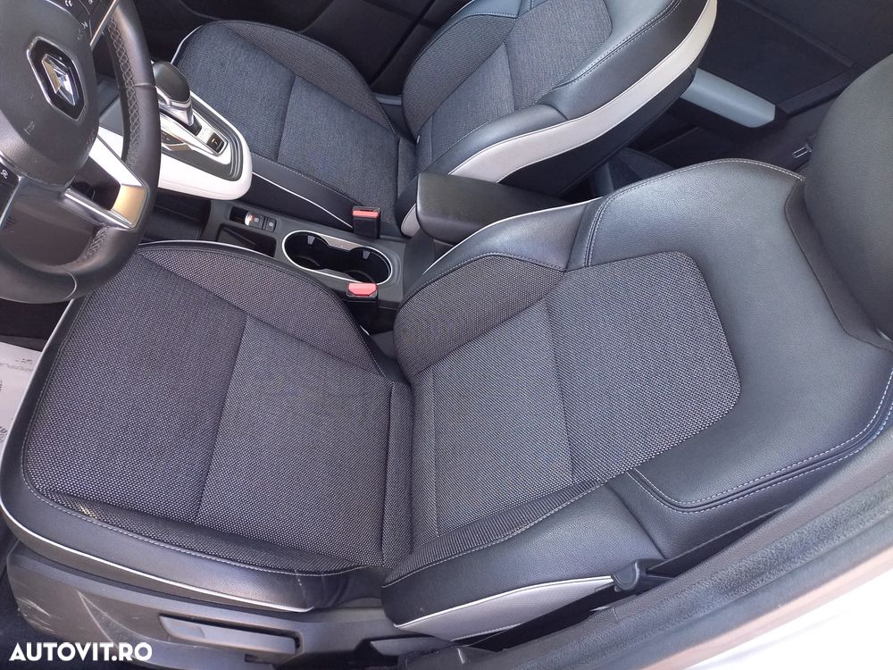 Renault Captur PHEV 160 Engineered - 10