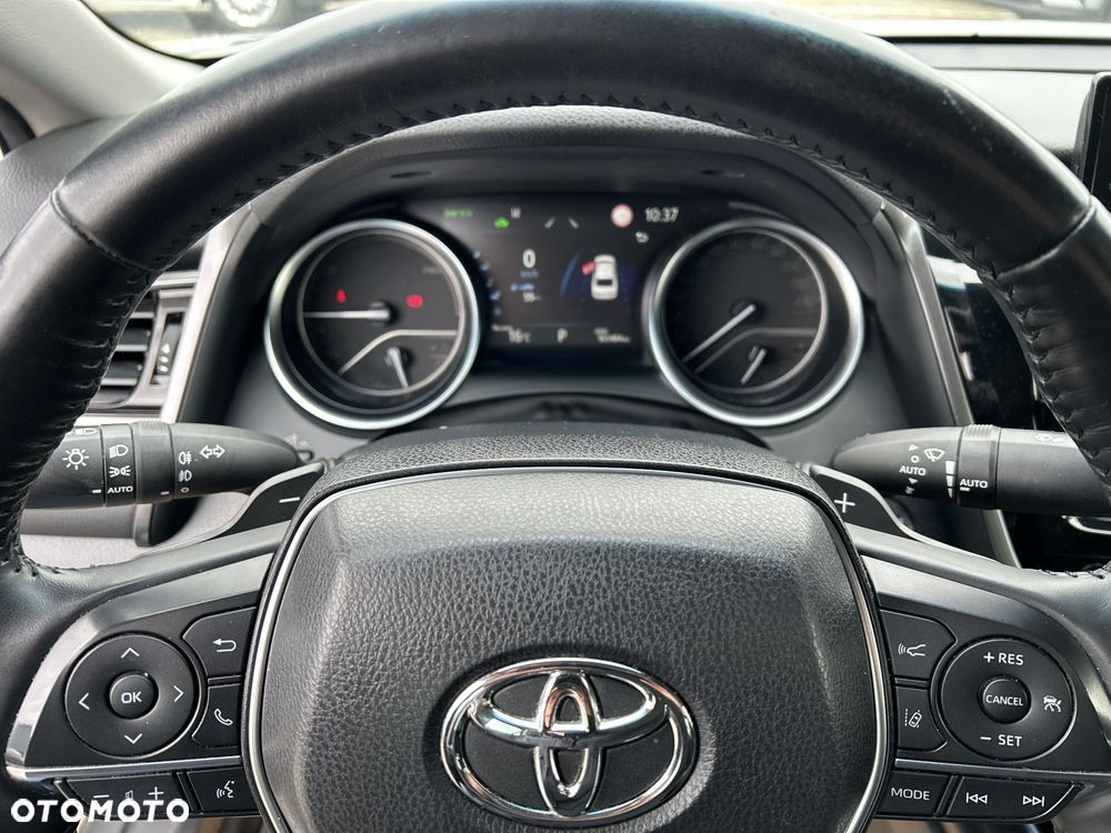 Toyota Camry 2.5 Hybrid Executive CVT - 11