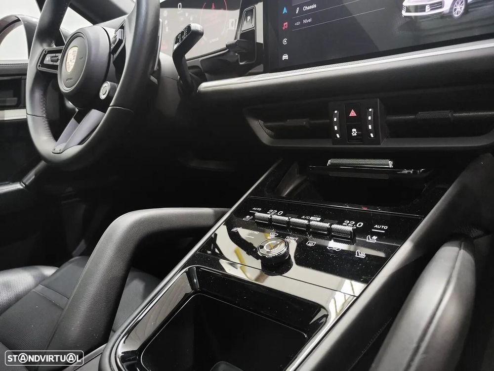 Porsche Cayenne Coupé E-Hybrid - 45