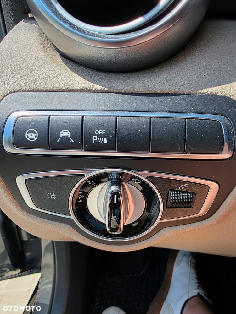 Mercedes-Benz GLC - 31