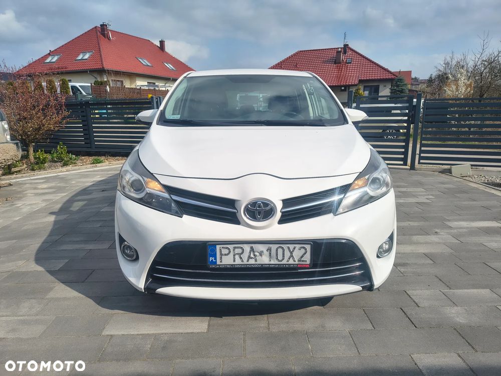Toyota Verso 2.0 D-4D Active - 3