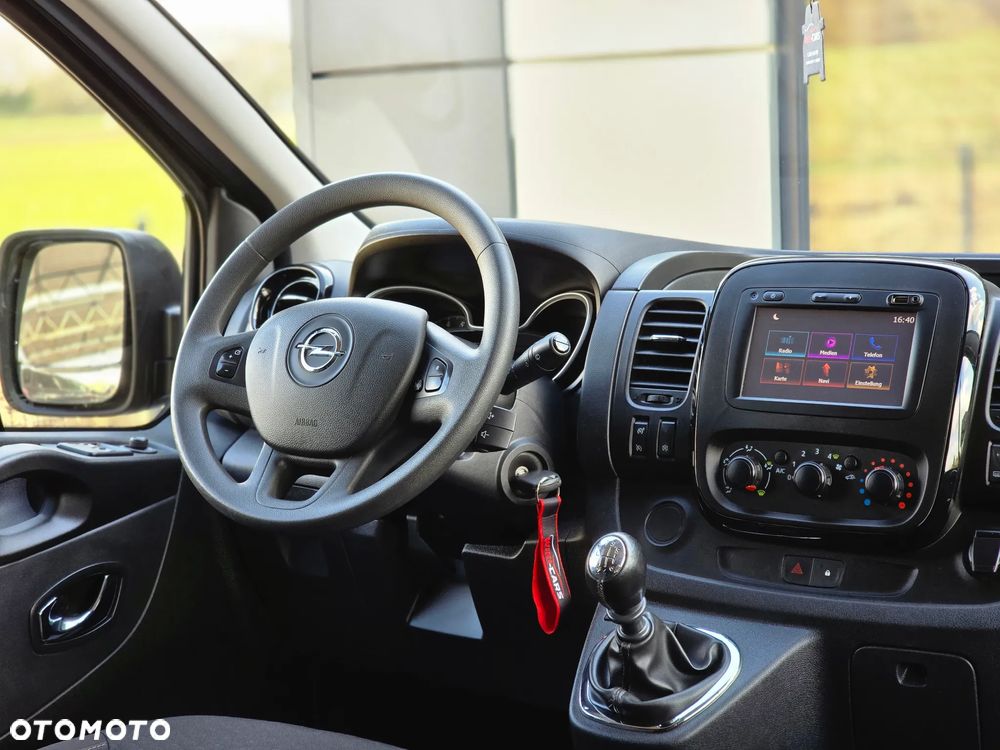 Opel Vivaro - 26