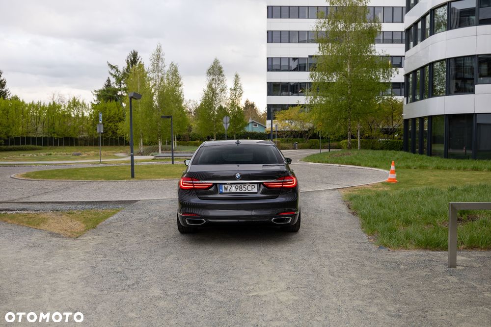 BMW Seria 7 730d xDrive - 5
