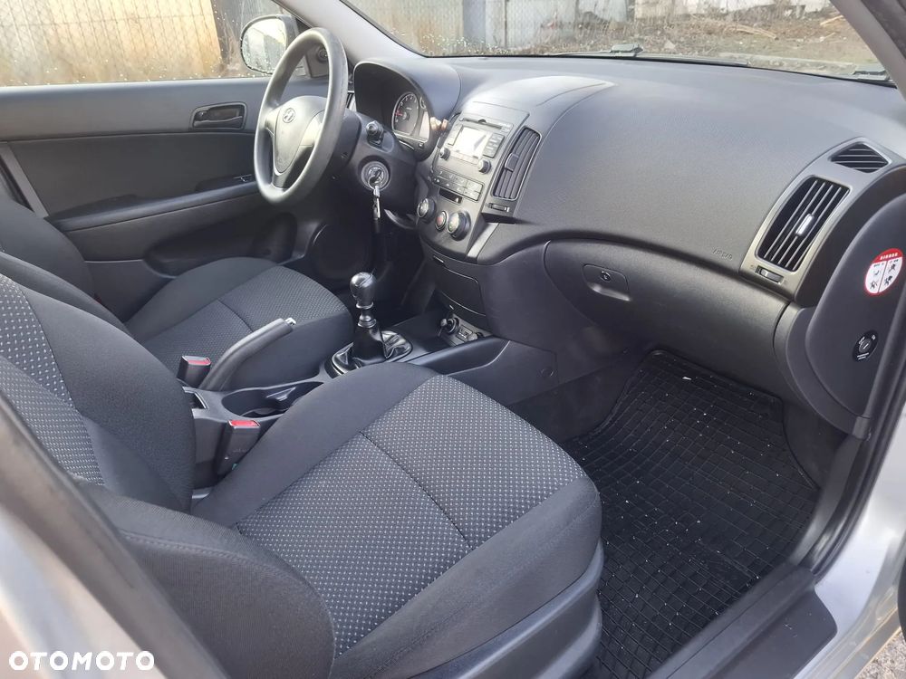 Hyundai i30 1.4 Blue Comfort - 9