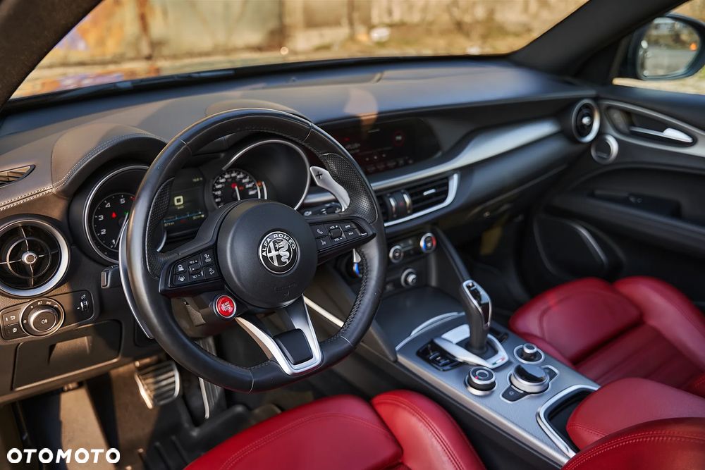 Alfa Romeo Stelvio 2.0 Turbo TI Q4 - 20