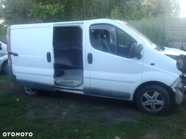 opel vivaro - 1
