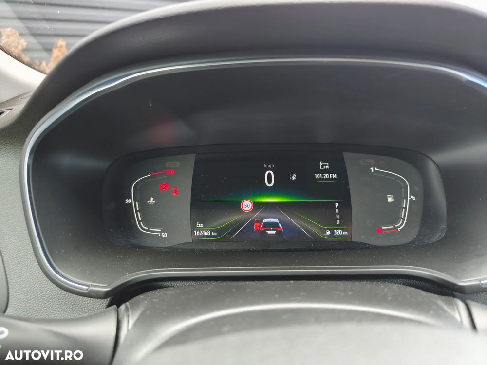 Renault Megane TCE 140 EDC Techno - 19
