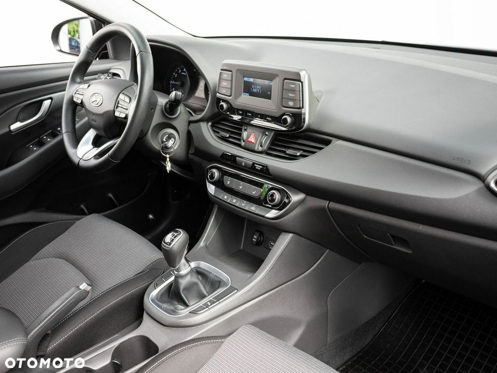 Hyundai i30 - 23