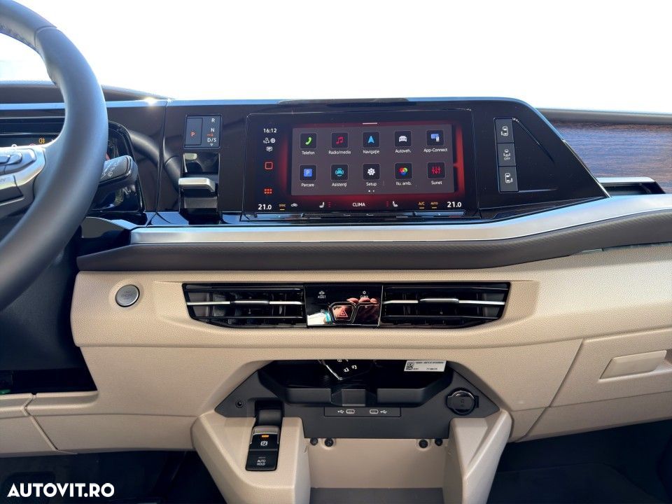 Volkswagen Multivan - 18