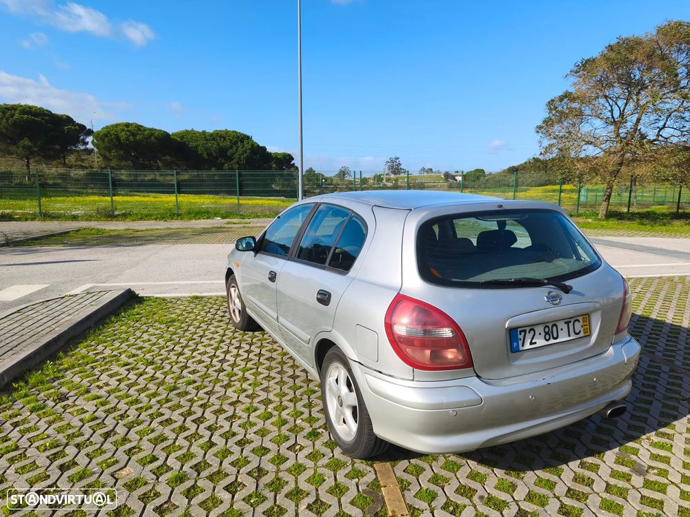 Nissan Almera 1.5 Luxury AC - 4