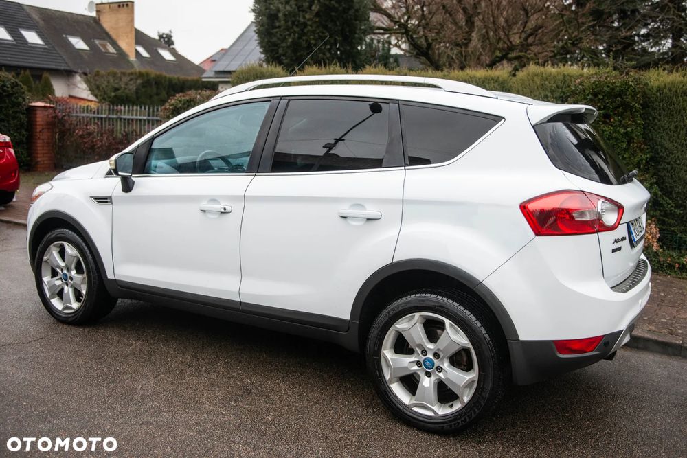 Ford Kuga 2.0 TDCi 4x4 Titanium - 12