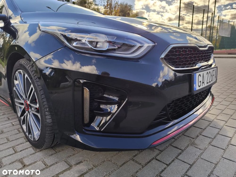 Kia ProCeed 1.6 T-GDI GT DCT - 18