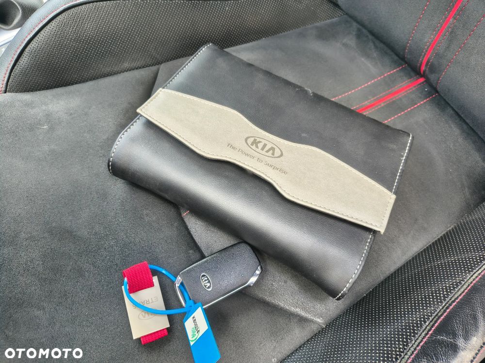 Kia Ceed 1.6 T-GDI GT DCT - 14