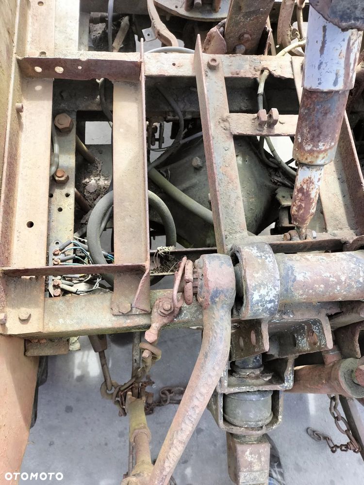 CIĄGNIK TRAKTOR TRAKTOREK SAM SILNIK C325 C328 - 2