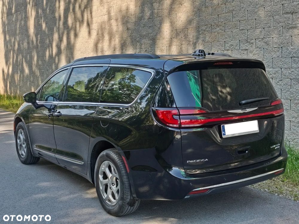 Chrysler Pacifica - 5