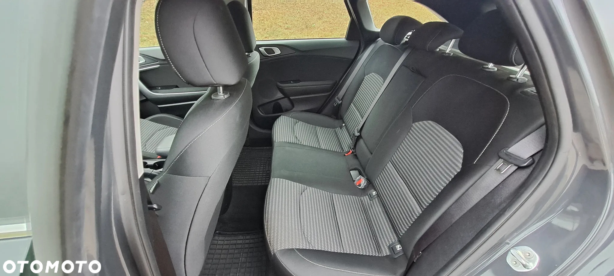 Kia Ceed 1.5 T-GDI M - 37