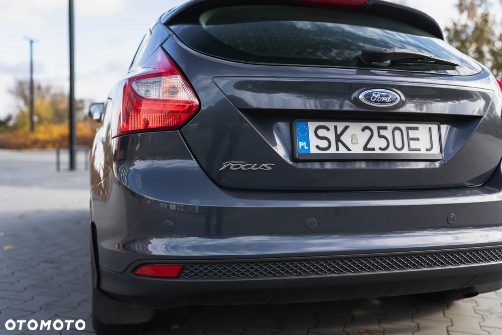 Ford Focus 1.6 Trend - 18