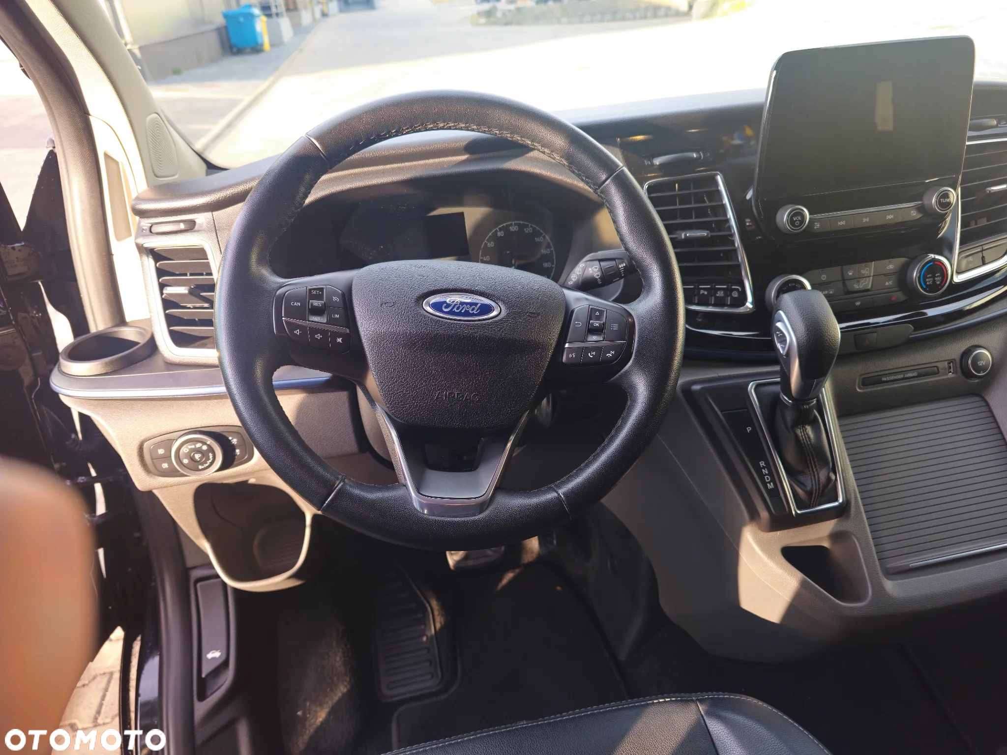 Ford Tourneo Custom 2.0 EcoBlue L2 Active SelectShift - 22