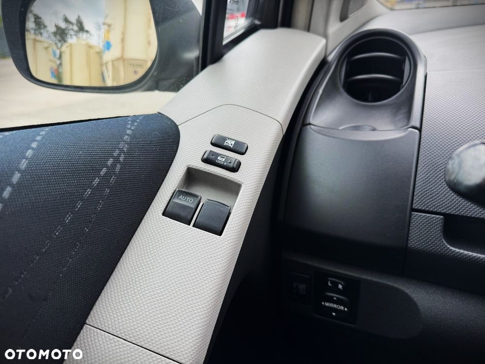 Toyota Yaris 1.3 Sol Premium MM - 12