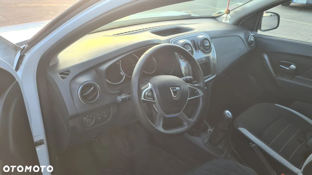 Dacia Sandero Stepway 0.9 TCe Laureate S&S EU6 - 6