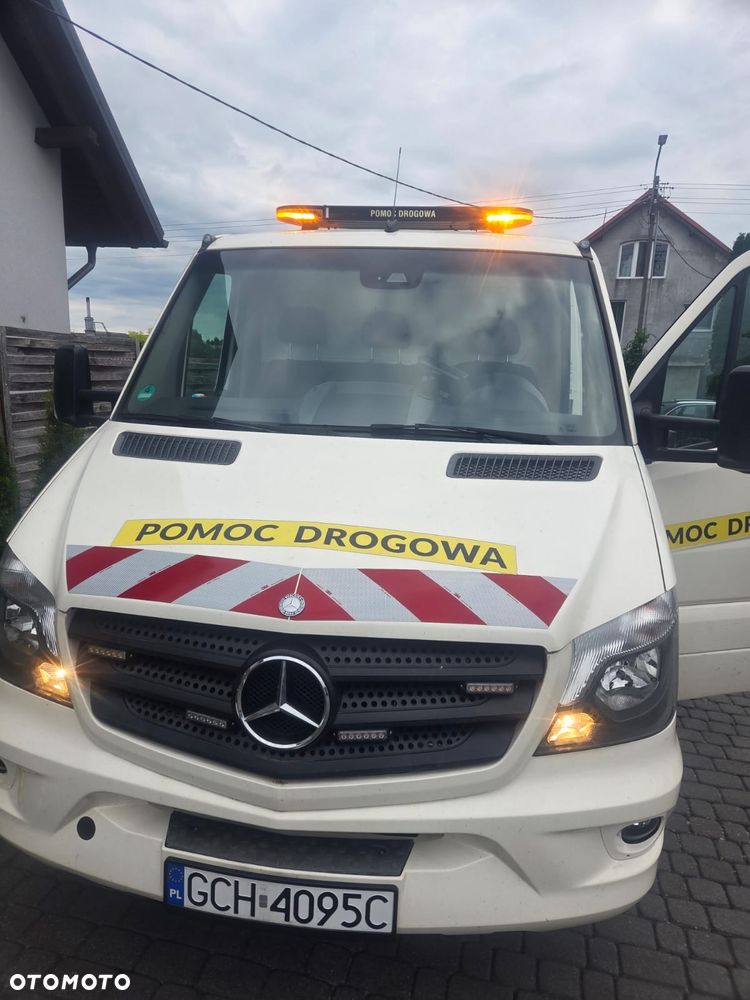 Mercedes-Benz SPRINTER - 30