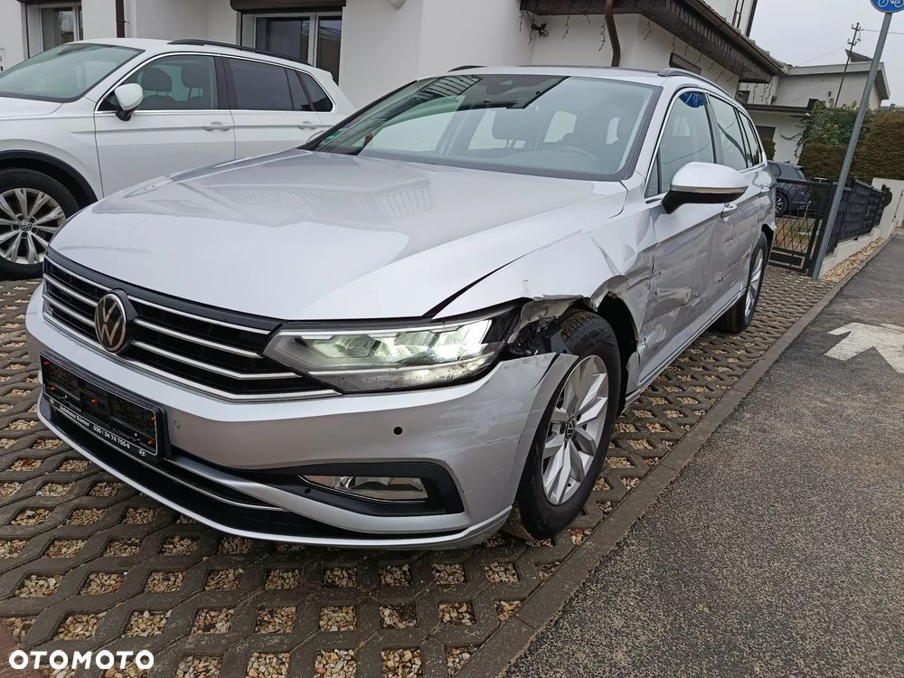 Volkswagen Passat 2.0 TDI SCR DSG - 36