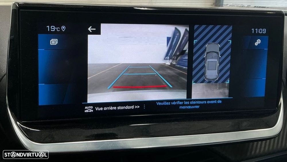 Peugeot 2008 PureTech 130 EAT8 Allure - 6