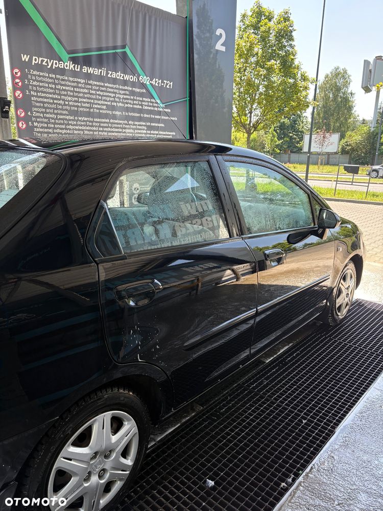 Honda City 1.4 Comfort - 15
