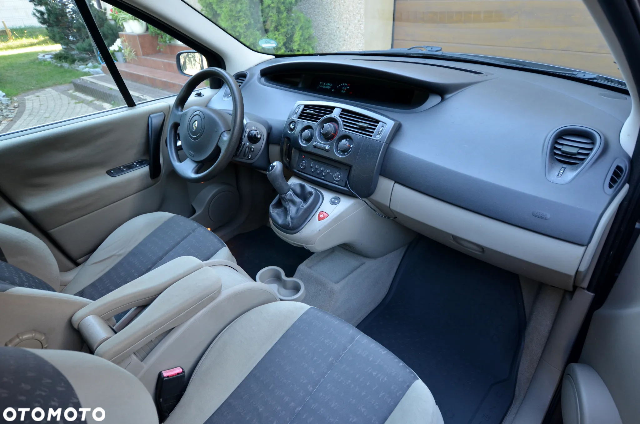 Renault Scenic 1.6 16V Avantage - 7