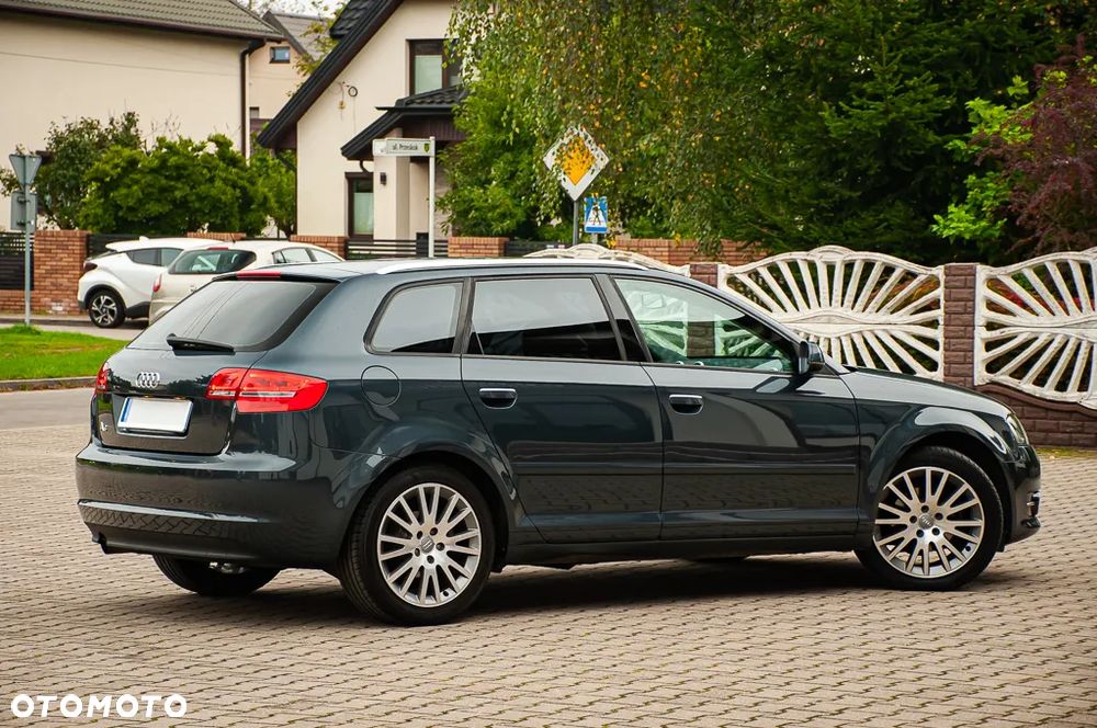 Audi A3 Sportback 1.6 Attraction - 23