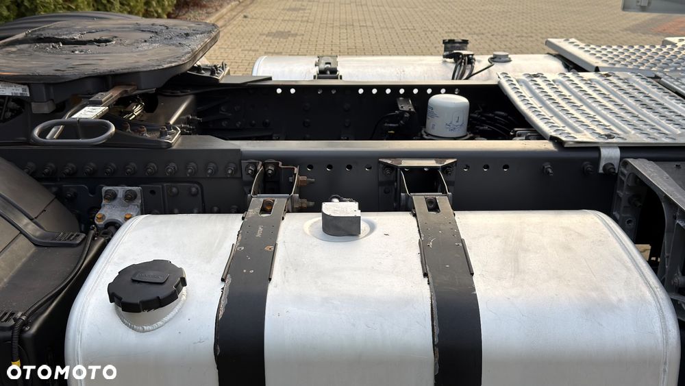 Volvo FH 500 l KSENON l LODÓWKA l 4 PODUSZKI KABINA - 10