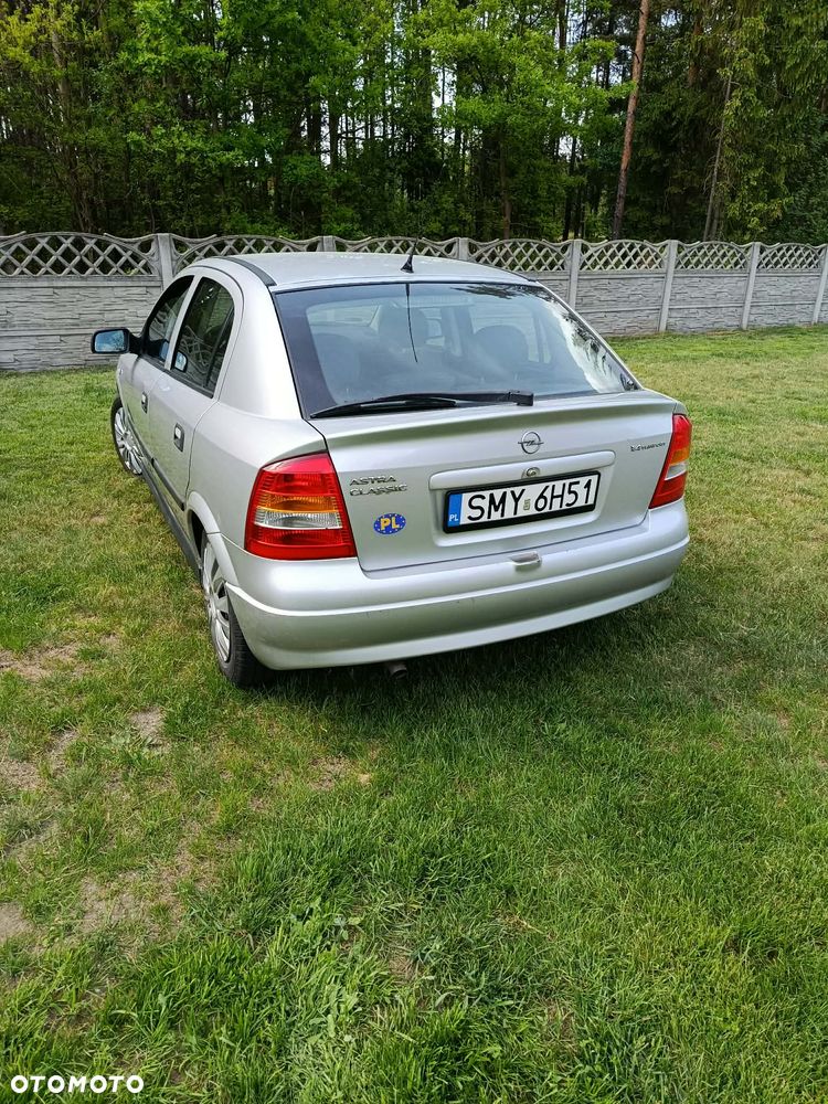 Opel Astra 1.4 Essentia - 6