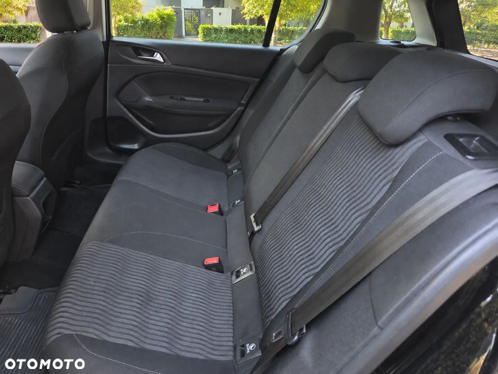 Peugeot 308 1.6 THP Access - 10