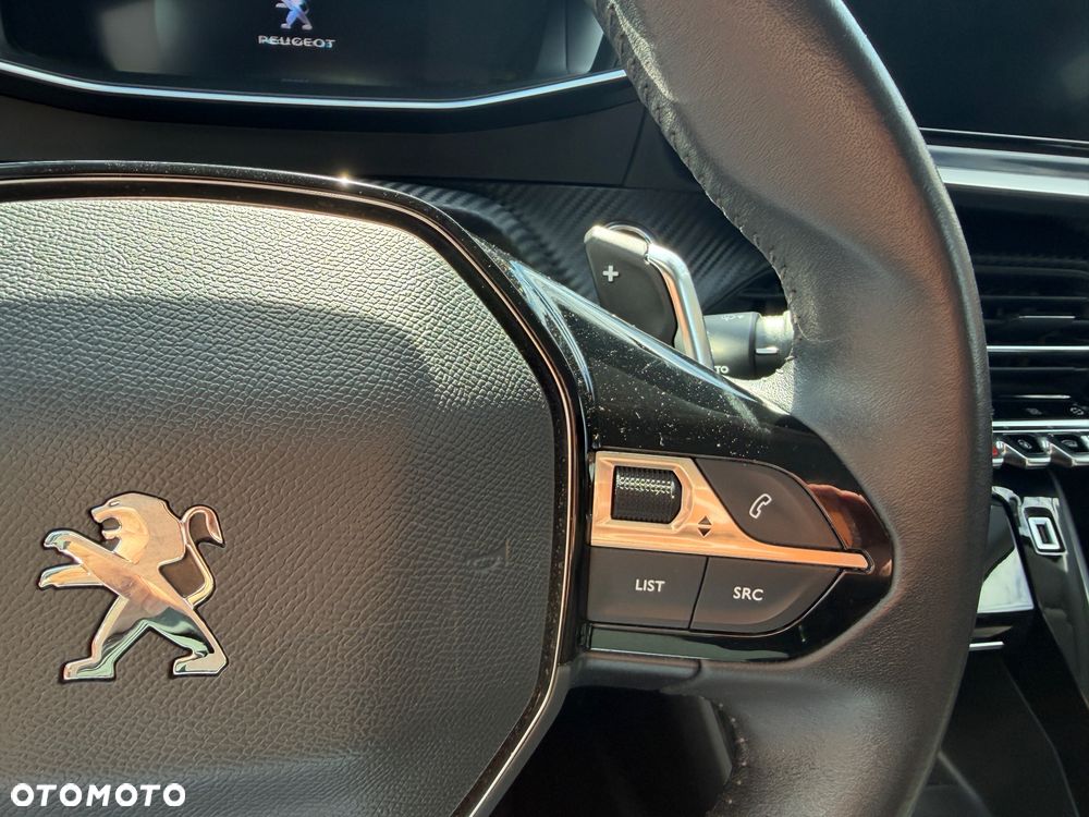 Peugeot 208 - 15