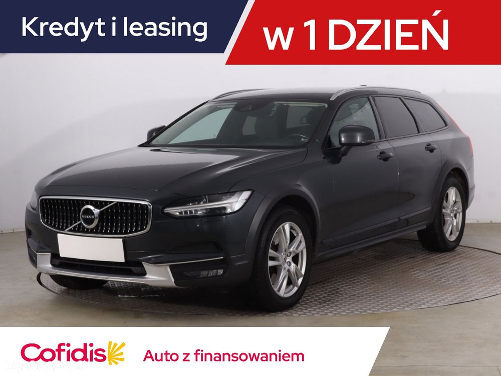 Volvo V90 Cross Country - 2