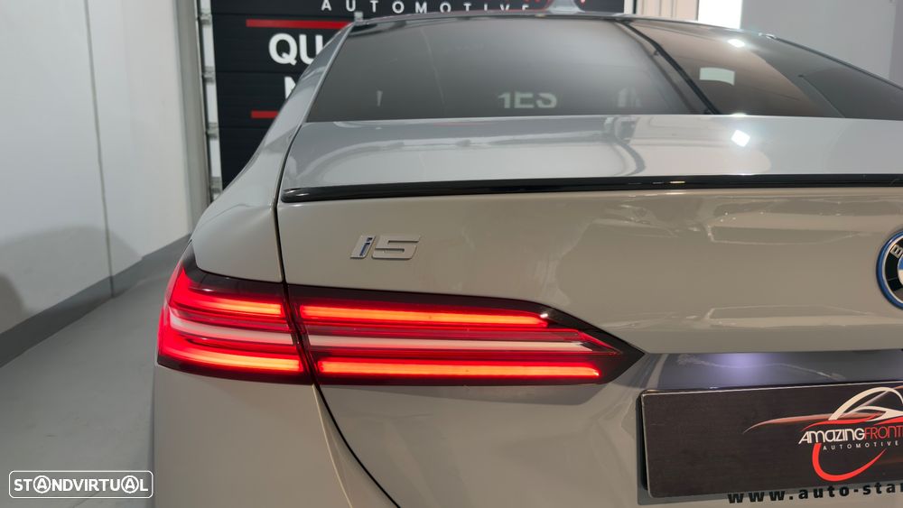 BMW i5 eDrive40 Pack Desportivo M - 11