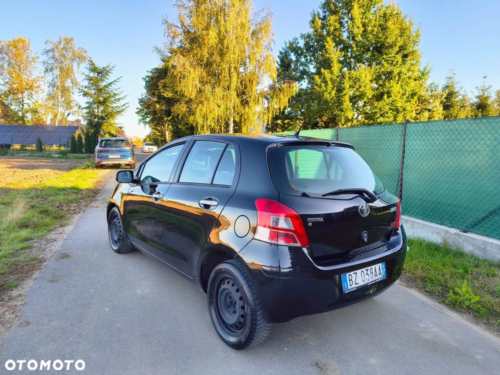 Toyota Yaris ver-1-4-d--4d - 8