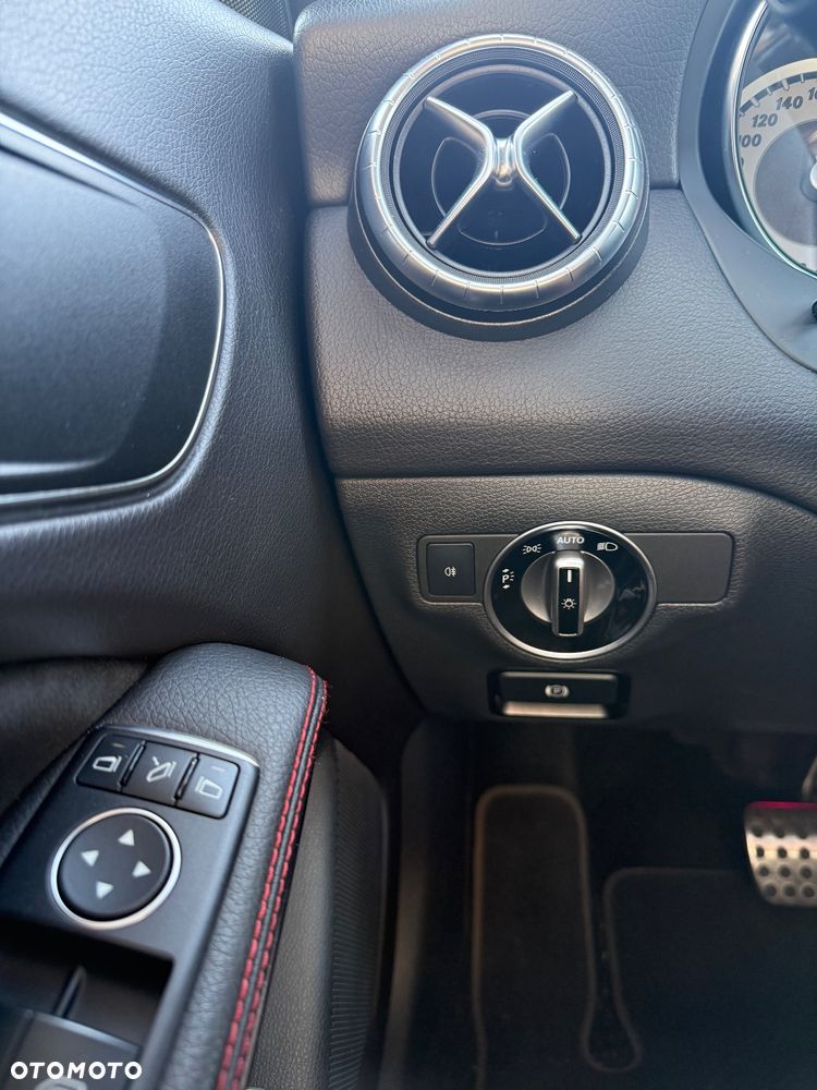 Mercedes-Benz CLA - 37