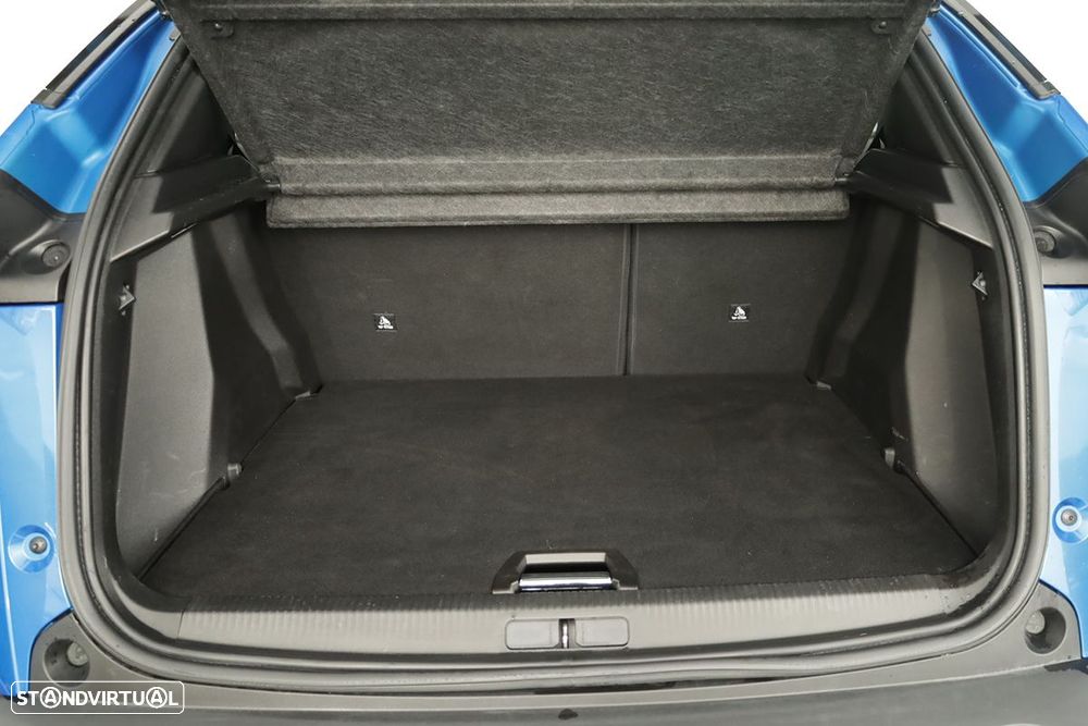 Peugeot 2008 1.2 PureTech Allure - 23