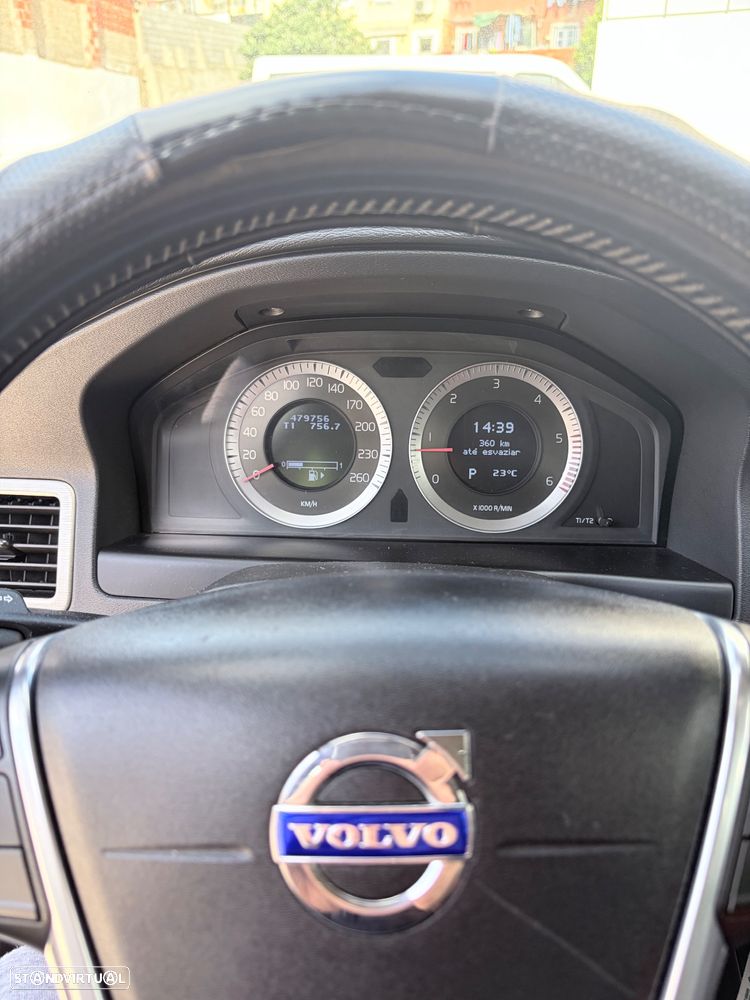 Volvo V70 2.0 D3 Momentum Geartronic - 7