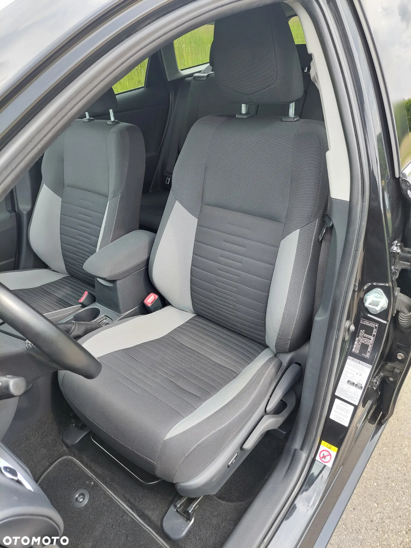 Toyota Auris Hybrid 135 Premium - 18