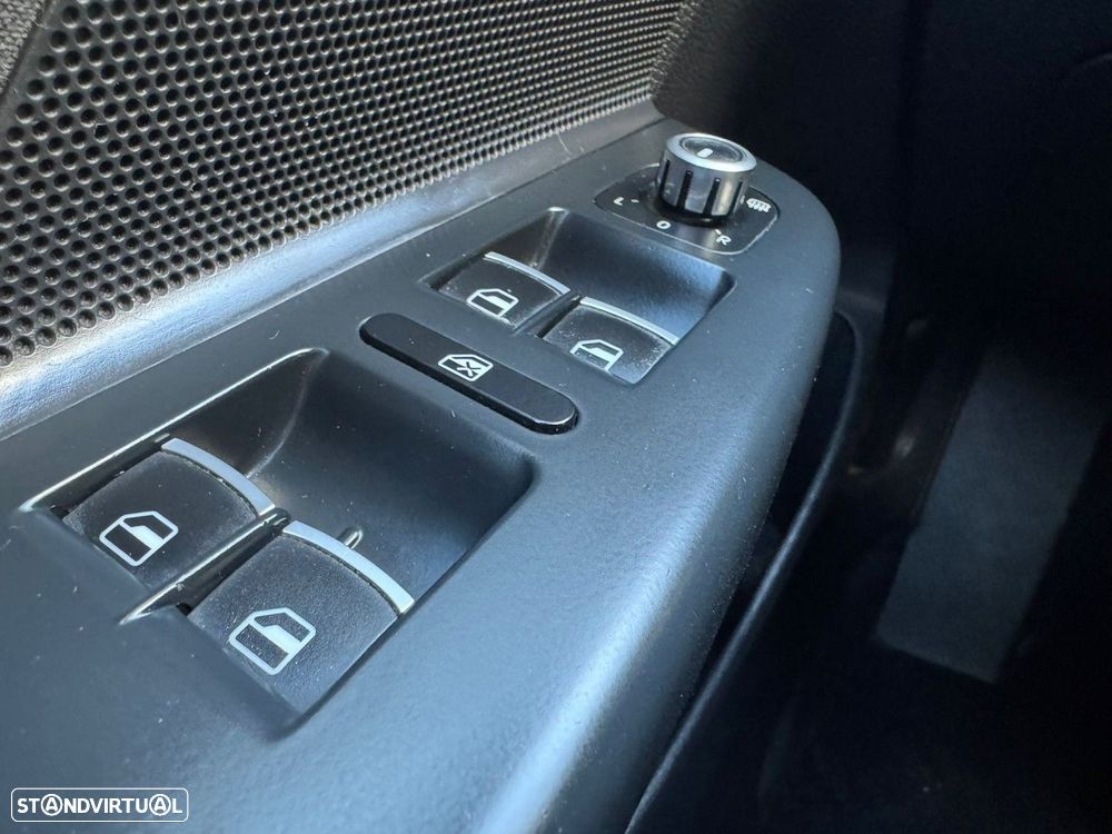 VW Golf Variant 1.6 TDi Highline - 12