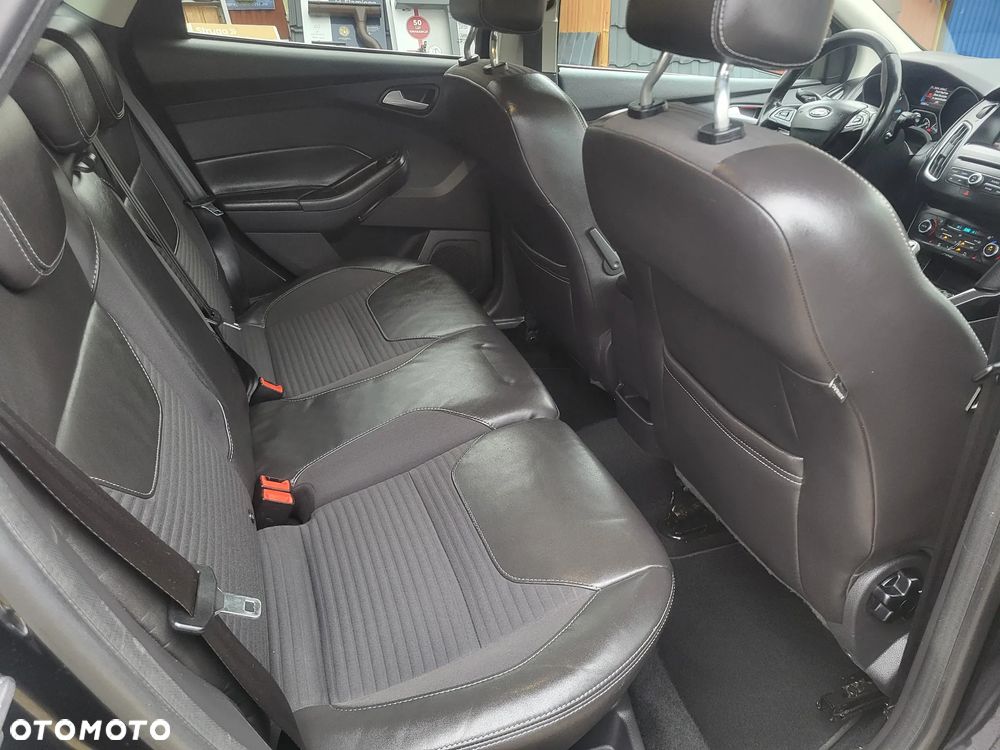 Ford Focus 1.0 EcoBoost Titanium - 17
