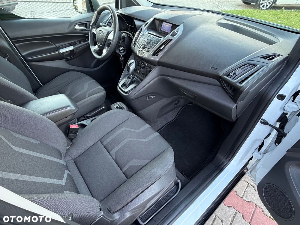 Ford Transit Connect - 13