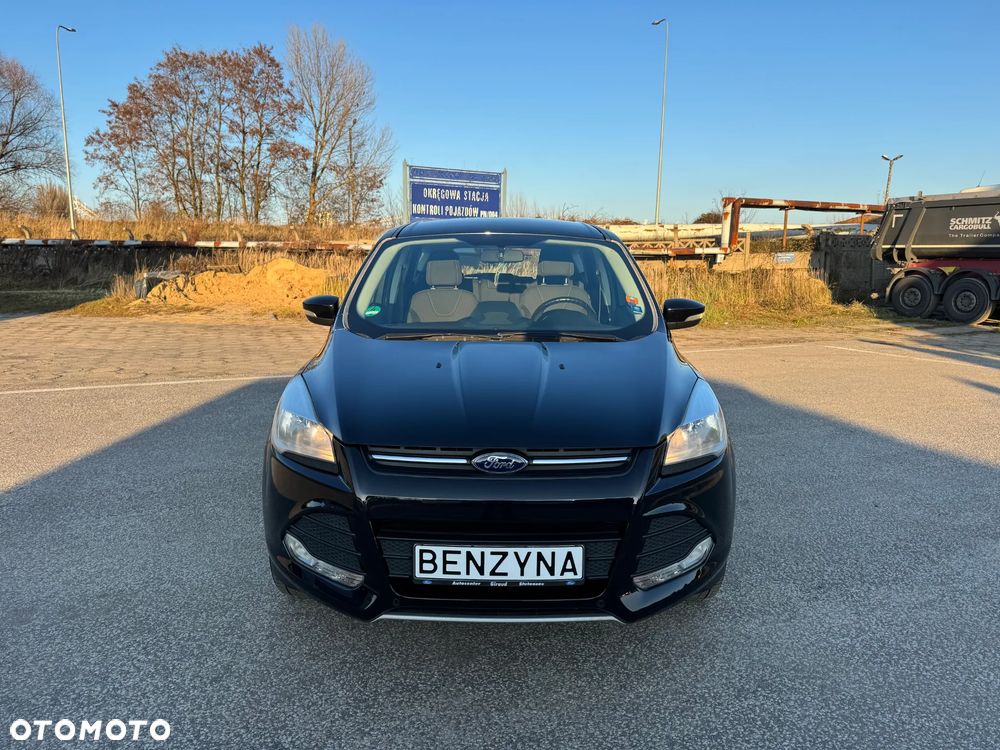 Ford Kuga 1.6 EcoBoost 2x4 Titanium - 9