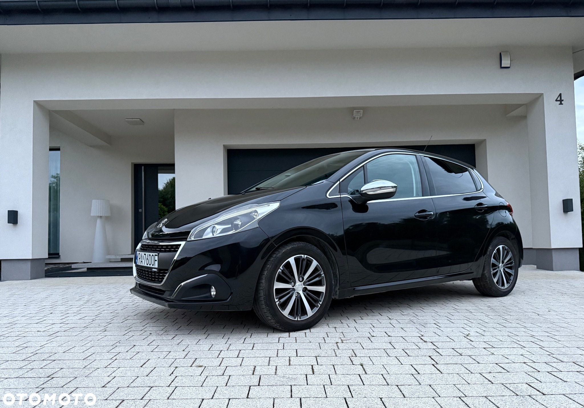 Peugeot 208 1.2 PureTech GPF Allure S&S - 3